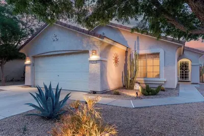 Image de Desert Escape · Surprise, Az - Family & Pet Friendly - Close to Attractions