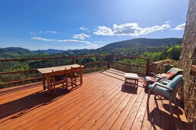 Image de Bastide d'Aigrefeuille vue sur Parc National des Cévennes