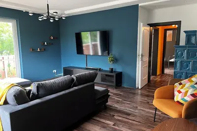Image de Family-friendly family apartment in retro style with 3 bedrooms