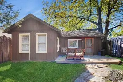 Image de Charming Brevard cottage perfect for a getaway with local shops & breweries!