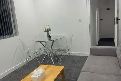 Image de Luton Apartment 3. Town centre. Beautiful