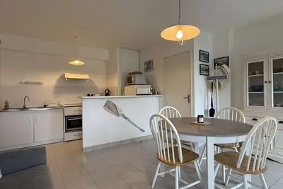 Image de 355 Charmant appartement en rez-de-chaussée, à deux pas de la plage, avec parking