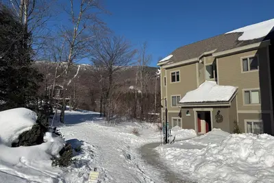 Image de True Ski-in, Ski-out Renovated 2br Sugarbush Snow Creek Condo