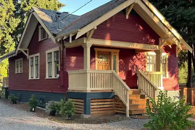 Image de 1920s Country Home with Spanish Flare