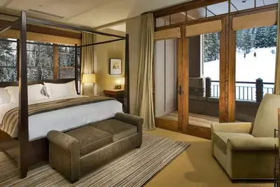 Image de Ski In/Out at One Village Place Residences by Hyatt 1 Bdrm