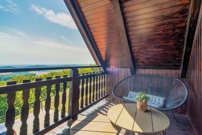 Image de Belle maison de vacances privée pour 6 personnes avec piscine, climatisation, Wifi, Tv et terrasse