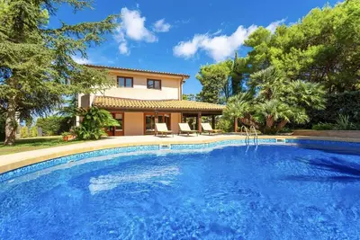 Image de Villa à Valderice avec 4 chambres à coucher, 9 couchages