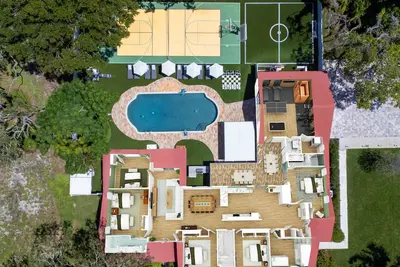 Image de 20 Guests • Pool • Luxe Gym • Sauna • Pickleball