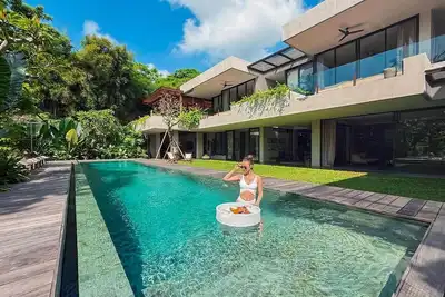 Image de 20% Off! New luxury villa full of thoughtful design detail