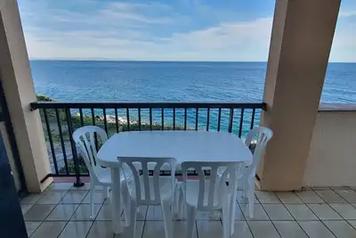 Image de Collioure Pied dans l'eau, T3, vue sur mer, grande terrasse, plage, parking