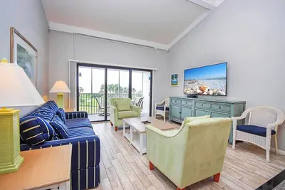 Image de Beach Villa 2124: Rare 2-Story Gulf-Front Villa