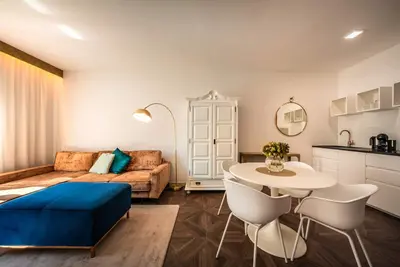 Image de 739d goldfinger+suites I Apartment Individual 12