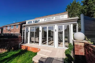 Image de 3 Beds House With Free Parking -Garden & Fast WiFi