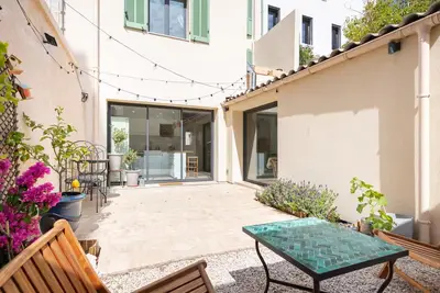 Image de Front de mer - Pointe rouge - Maison de ville à 2 pas de la mer et des calanques