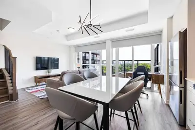 Image de Modern 3 Bedroom Suite with Ac near Downtown Toronto