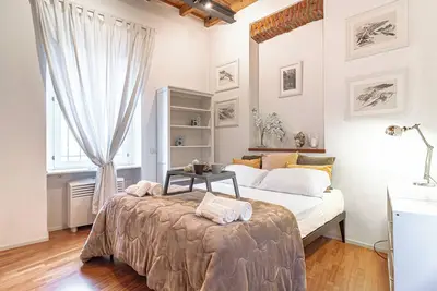 Image de Suite Manzoni by Houset