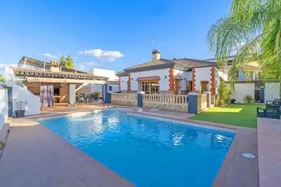 Image de Cubo's Casa El Rodeo & Private Pool / climatisation / parking privé / Wi-Fi gratuit