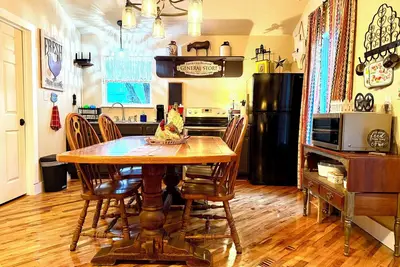 Image de The Goodnight House~Bandera Tin Star #4