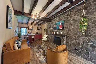 Image de Sasha: Your Fascinating Retreat in ValQuirico.