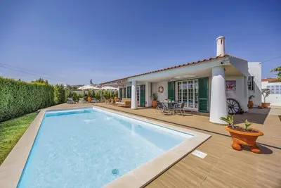 Villa Medicis by Villa Plus