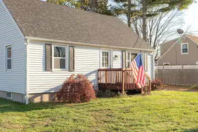 Warm Cozy Stylish Stay