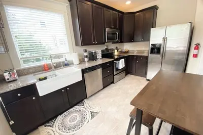 Image de Downtown 2-Bed Loft w/ Patio, Pet & Child Friendly