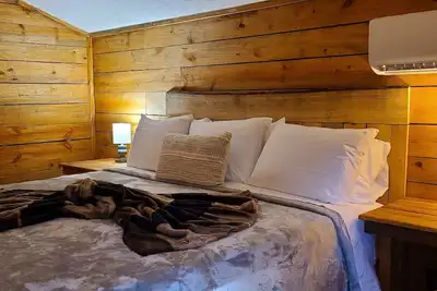 Image de Western Barn Bunk House Cabin - East Texas Piney Woods - Canton Mineola Tyler