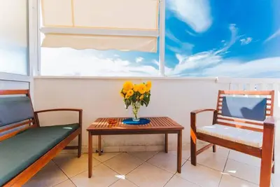 Image de Charmant appartement à Omis avec Wi-Fi