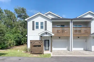 Image de The Salty Dog, 3 Bed, 3 Bath, Walk to the Beach