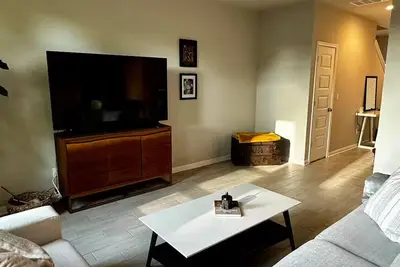 Image de Spacious Buda South Austin Home Long Stay w/Pets in Quiet Neighborhood