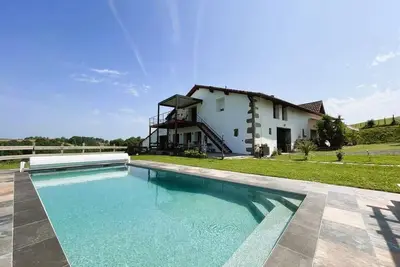 Image de Mendiburia - Iholdy - Gîte