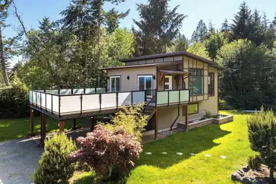 Image de Modern & Spacious cottage close to spectacular West Coast trails & beaches