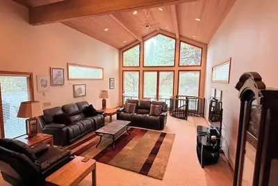 Image de Beautiful Sunriver Home- Sharc passes, hot tub, bikes