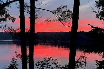 Image de Peaceful Oceanfront Home with Dock, Decks, and Shore Access in Cundy’s Harbor