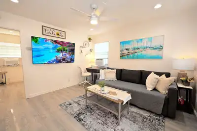 Image de Uptown Whittier Modern Comfort 1-Br, Nearby Disneyland, Knotts Berry