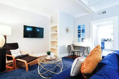 Image de 2br The Cardinal A! Montrose, Downtown, Medical Center