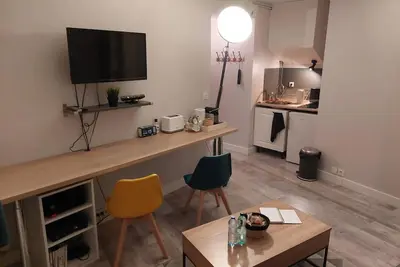 Image de Charmant  studio Le Cocooning  au calme à l'ombre de la cathédrale