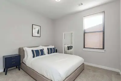 Image de CozySuites Music Row Spacious 1br free parking 11