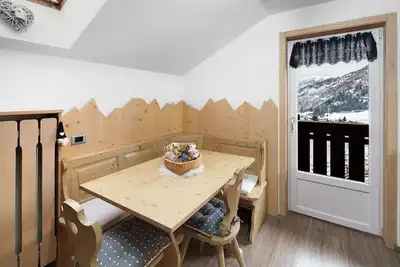 Image de Appartement 'Primavera 3' avec vue sur la montagne, jardin commun et Wi-Fi