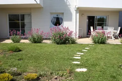 Image de Appartement T3 rez-de-jardin, proche port Crouesty, wifi, parking