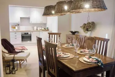 Image de 🌿 Oak Tree Cottage – A Peaceful Country Retreat on the Stoke Rochford Estate