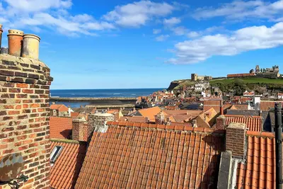 Image de 2 chambres à coucher à Whitby