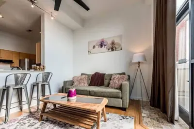 Image de Skyline Vista Penthouse in the Queen City