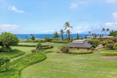 Image de A Hidden Gem with Ocean views Overlooking Kaanapali Golf Course-3  mins to Beach