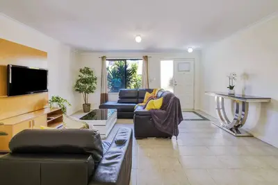 Image de Belmont Comfort Central and Light filled Stay