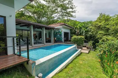 Image de Casa Lumina – Contemporary 3-Bedroom Villa with Private Pool - 6 Guests