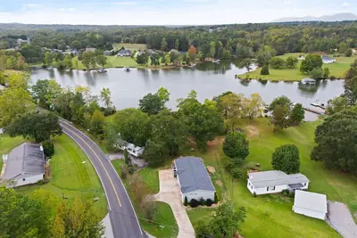 Image de Lake Bowen Getaway, Pet Friendly, Sleeps 8