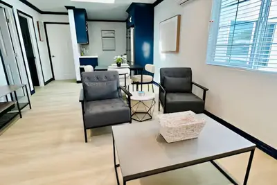 Image de Stylish Pet-Friendly 2br-2ba Near SoFi La