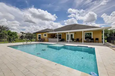 Image de Outdoor Kitchen & Patio: Loxahatchee Oasis!