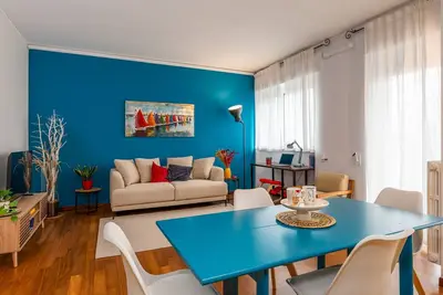 Image de Sesto Sole – Lumineux 6e étage [Villaggio Olimpico, Ieo, Bocconi]